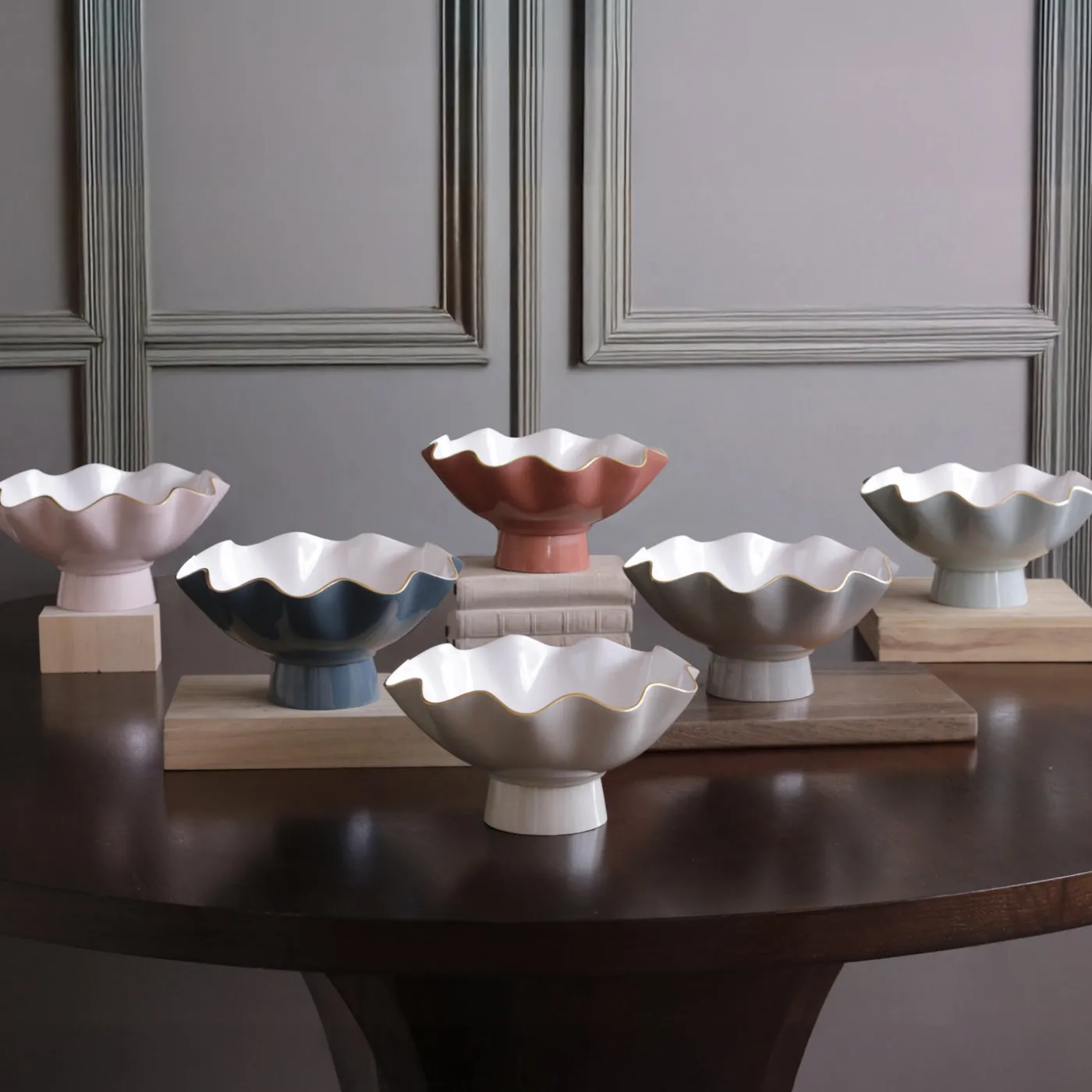 Best ENCANTO Carola Small Pedestal (Dove and White) Pedestals|Enameled Color Metal