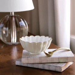 ENCANTO Vienna Mini Bowl with Spoon Cream and White Holiday|Bowls