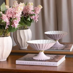 Hot ENCANTO Vienna Small Pedestal (Camellia and White) Pedestals|Enameled Color Metal