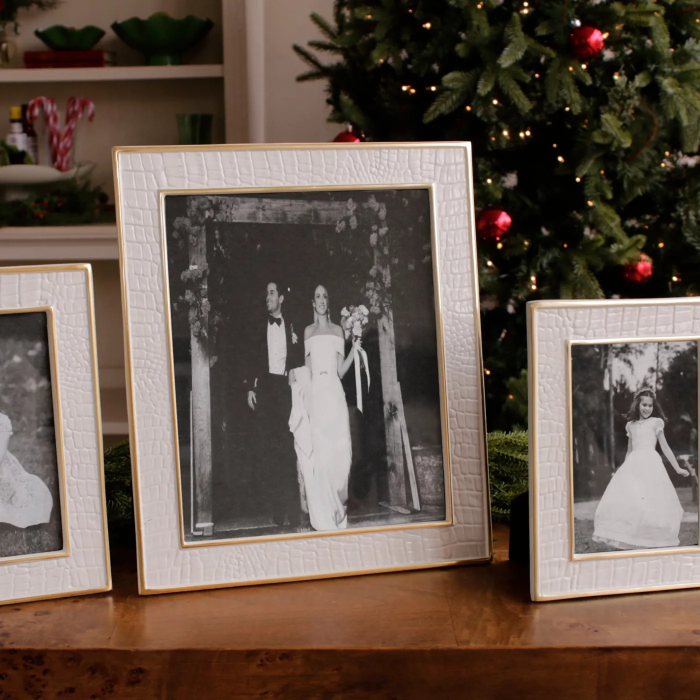 FRAME Encanto Croc 8 x 10 Cream View All Frames|Frames