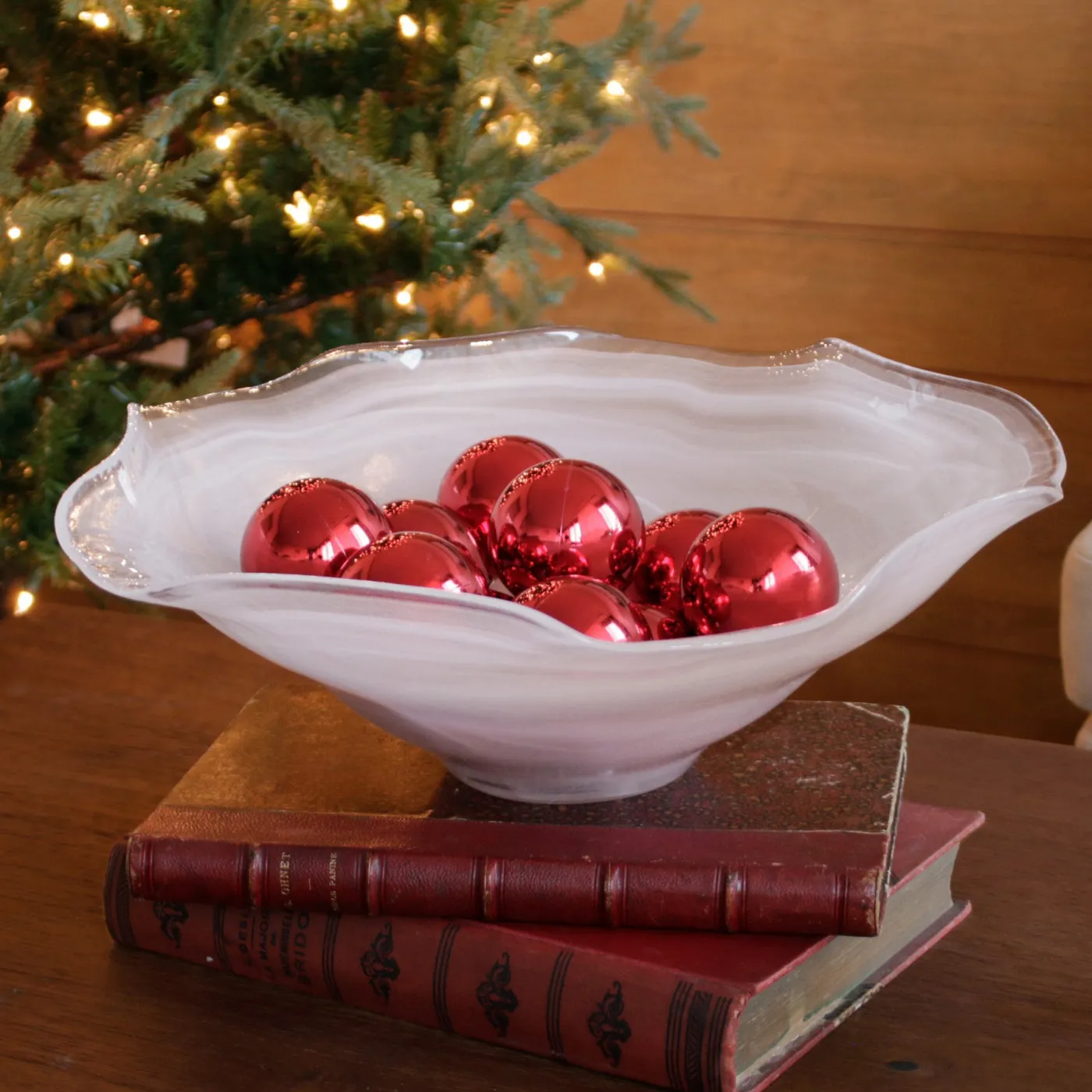 GLASS Alabaster Wave Large Bowl (White) View All Glass|Glass
