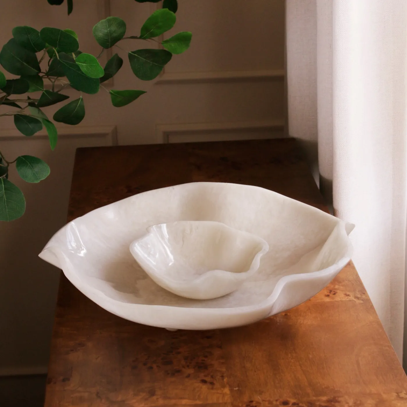 RESIN Alabaster Bowl with Dip White Swirl Resin|RESIN Alabaster