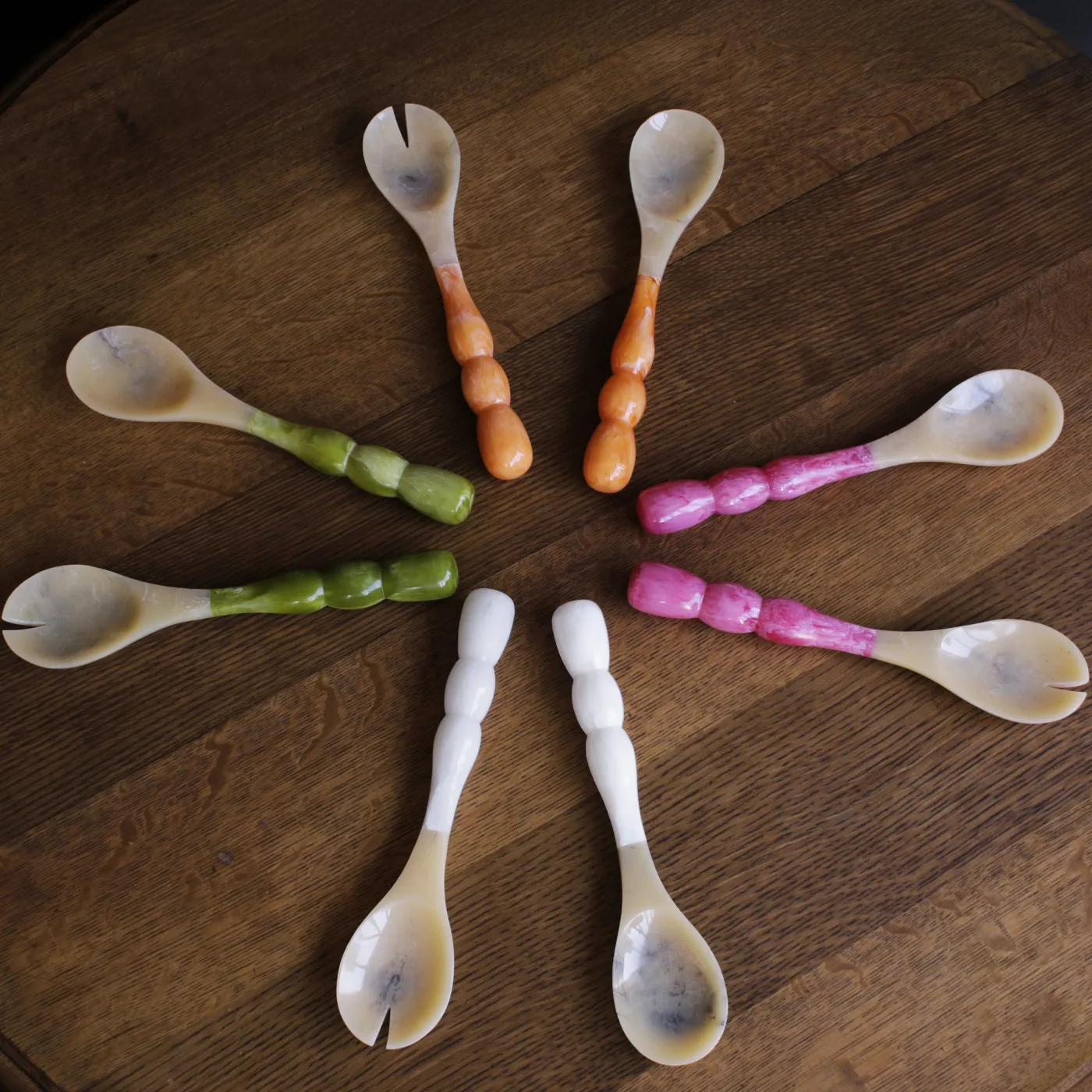 Clearance RESIN Rio Bubble Salad Servers (White) Resin|RESIN Rio