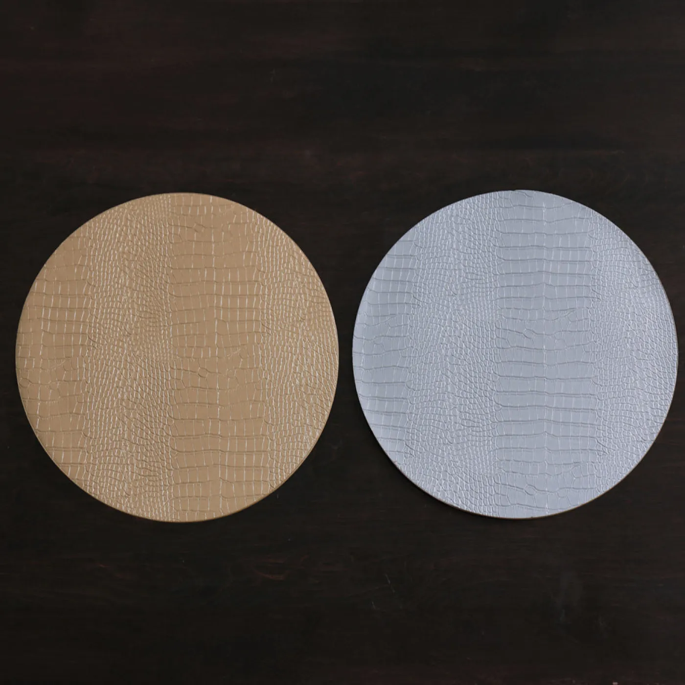Sale VIDA Croc Reversible 16" Round Placemats Set of 4 (Silver and Gold) PIELES Croc|View All Vida