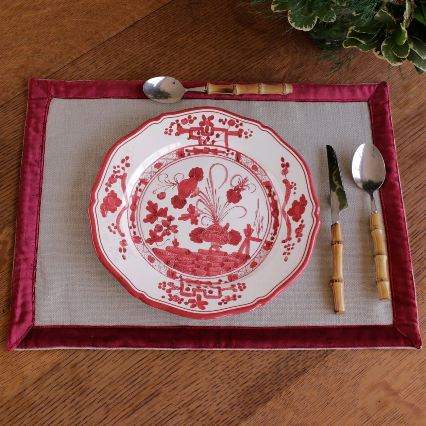 Online VIDA Faenza 9" Salad Plate Set of 4 White and Red View All Vida|Gifts Under $99